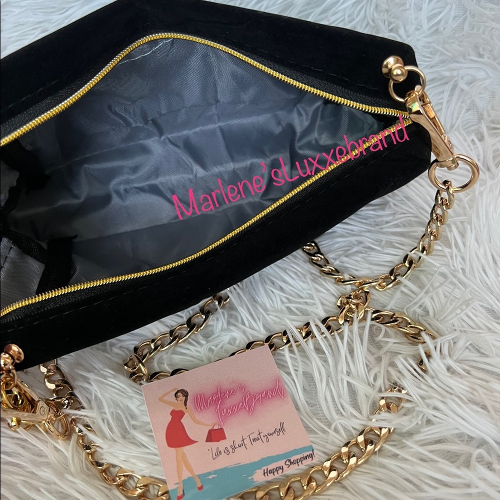 ✨SOLD✨ YSL Cosmetic MAKE UP bag Crossbody Bag 📣💥📢 - Picture 4 of 12